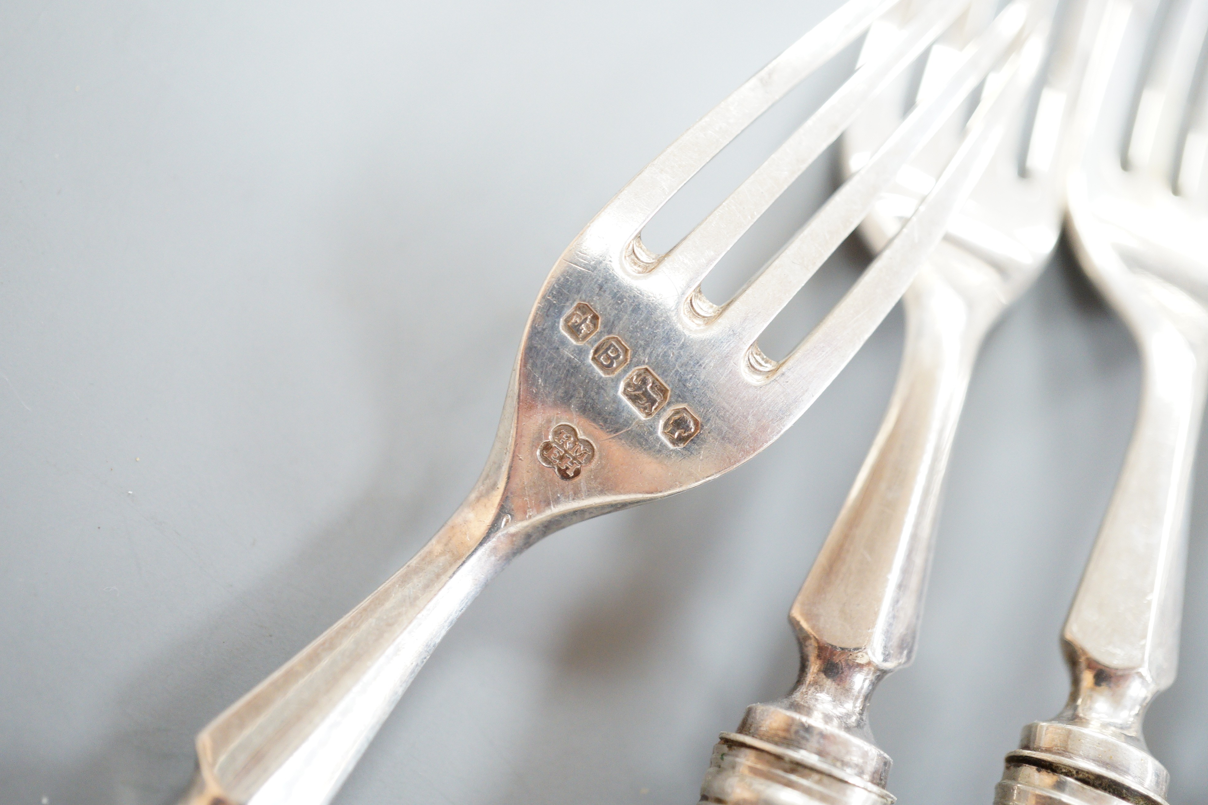 Six pairs of Victorian mother of pearl handled silver dessert eaters, Martin, Hall & Co, Sheffield, 1869/74, knife 20.6cm.